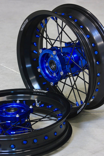 JANTES TUBELESS FALCO® 100% PERSONNALISABLES COMPATIBILITÉ AVEC DUCATI - Falco